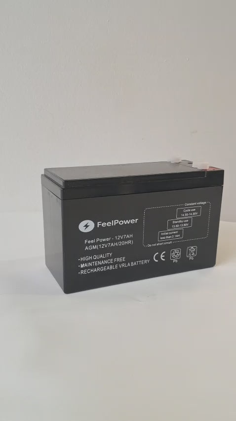 Batería 12V 7Ah AGM instalada en sistema de seguridad como respaldo de energía confiable